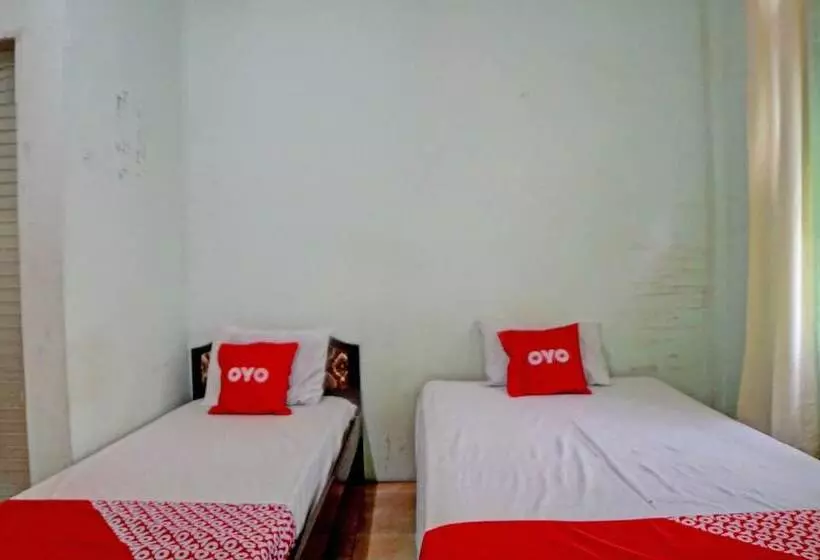 ホテル Spot On 91966 Onasis Syariah Inn