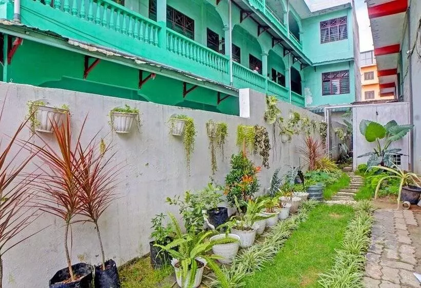 ホテル Spot On 91966 Onasis Syariah Inn