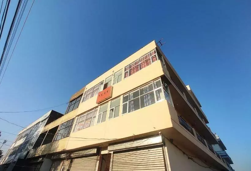 هتل Yolo Chandigarh