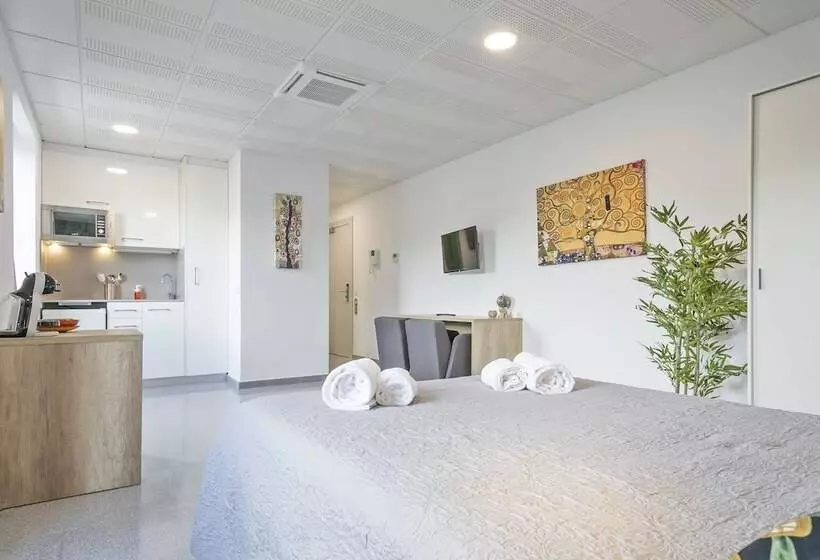 Les Begues Apartments