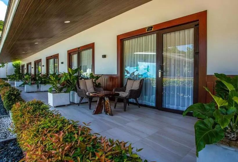 Ora Beach Resort