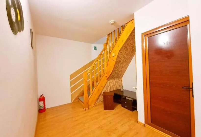 ペンション Casa Cu Brazi