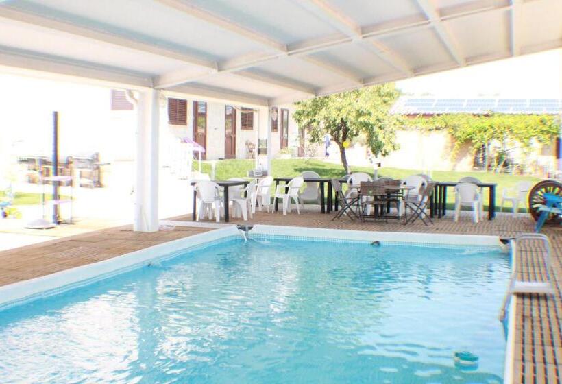 Panzió Room In Guest Room   Superb Double Room In A Farmhouse