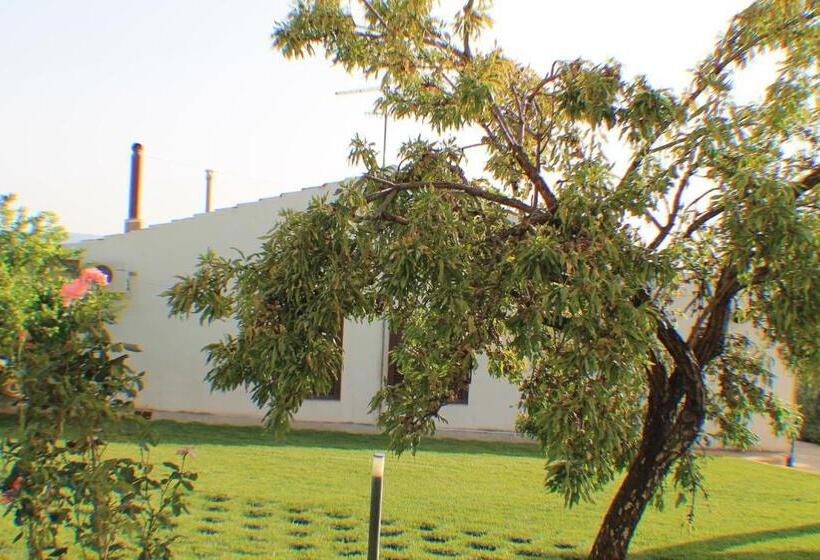 Panzió Room In Guest Room   Superb Double Room In A Farmhouse