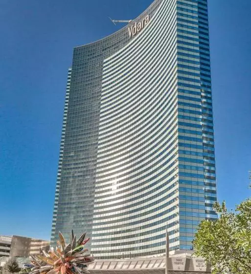 Vdara Studio Suite 011 Pool View Free Valet Parking