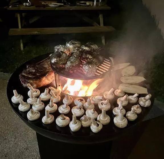 Aamiaismajoitus (B&B) Gite Du Prieuré