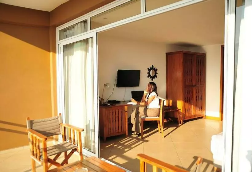 تختخواب و صبحانه Maison Vue Royale Andohalo