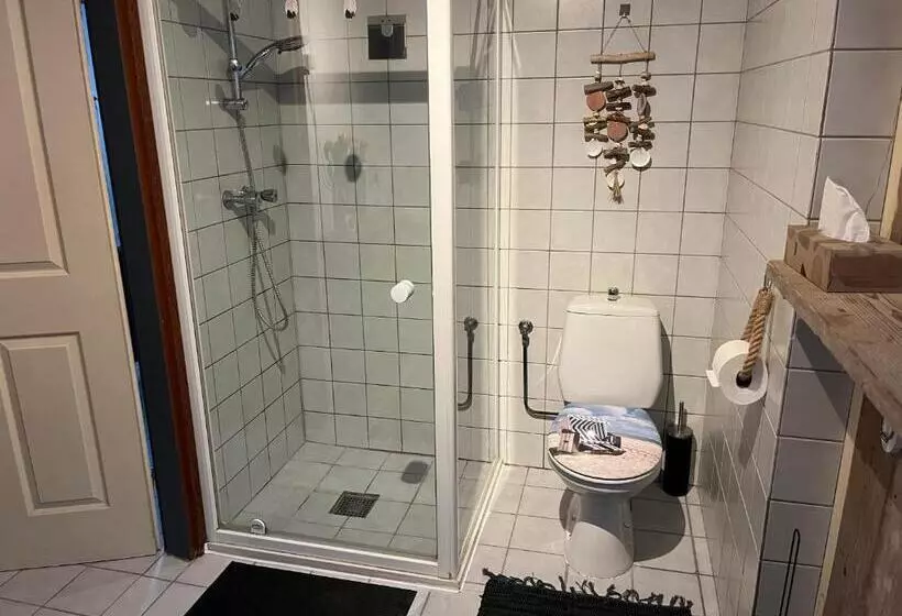 Aamiaismajoitus (B&B) Waves