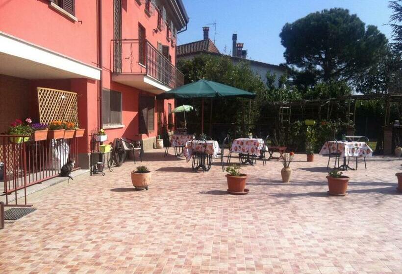 فندق Agriturismo E Az. Agricola Ma.mi