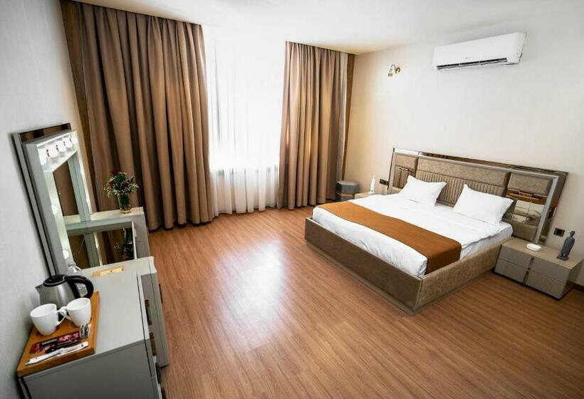 ホテル Al Yarmouk International