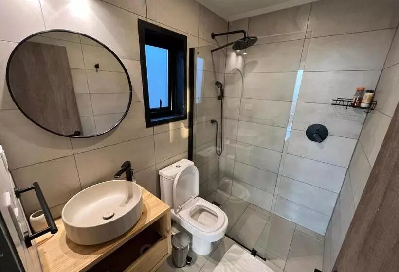 ホテル Alma Lodge