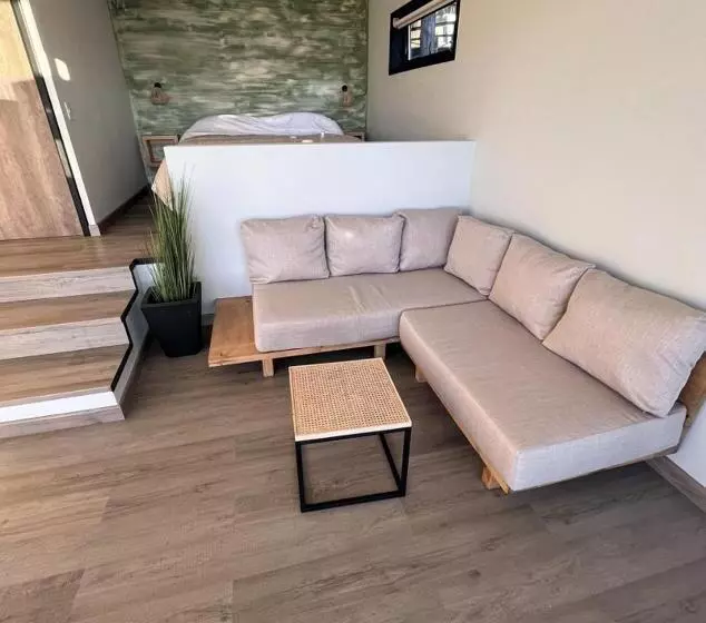 ホテル Alma Lodge