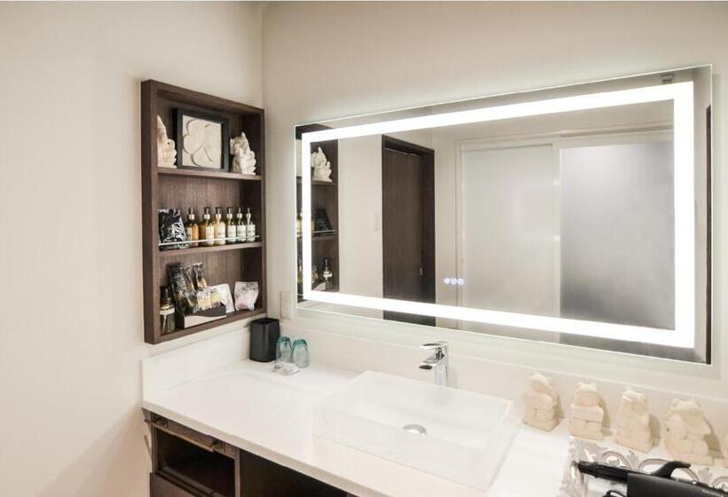 Hotel Balibali 伊勢佐木