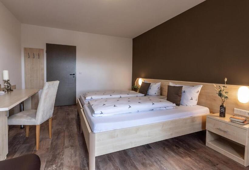 Отель Brauereigasthof Hofmark