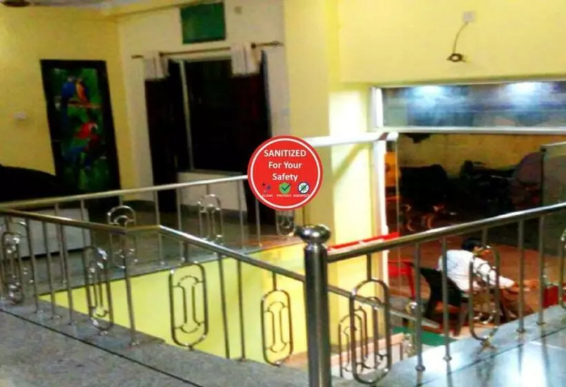 Hotelli Goroomgo Kashi Inn Varanasi Near Railway Station