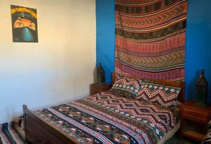 Hotelli La Maison Rural Camp 4 Night