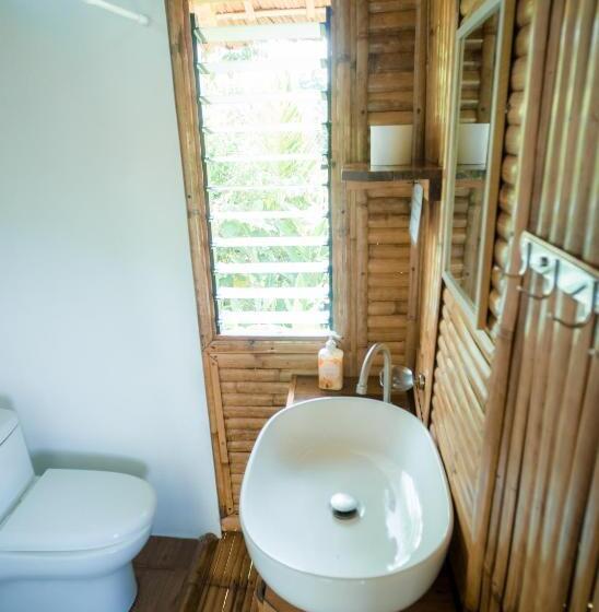 בית מלון כפרי Ocean Green Eco Lodge