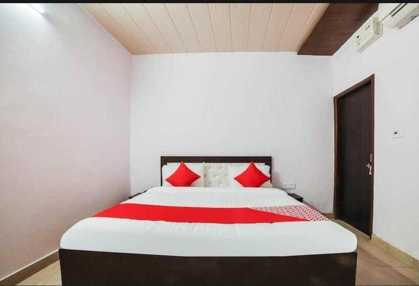 בית מלון כפרי O Kl Khari Near Ashoka Park Mein Metro