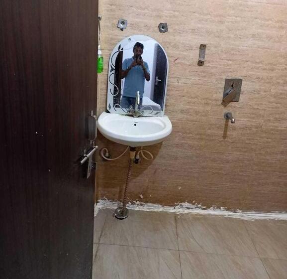 בית מלון כפרי O Kl Khari Near Ashoka Park Mein Metro