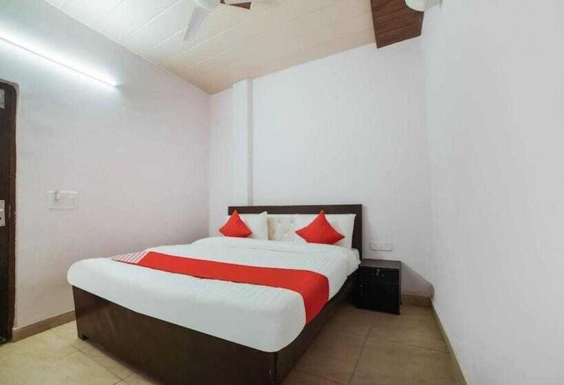 בית מלון כפרי O Kl Khari Near Ashoka Park Mein Metro