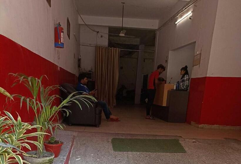 בית מלון כפרי O Kl Khari Near Ashoka Park Mein Metro