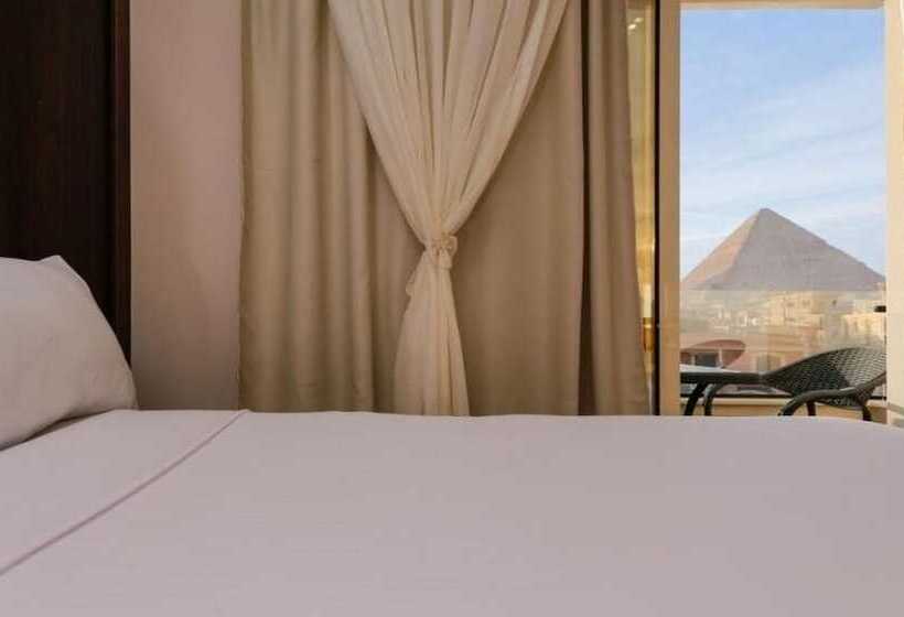 هتل Nine Pyramids View