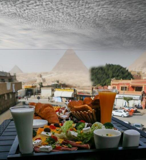 هتل Nine Pyramids View