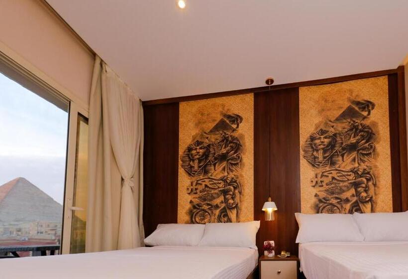 هتل Nine Pyramids View