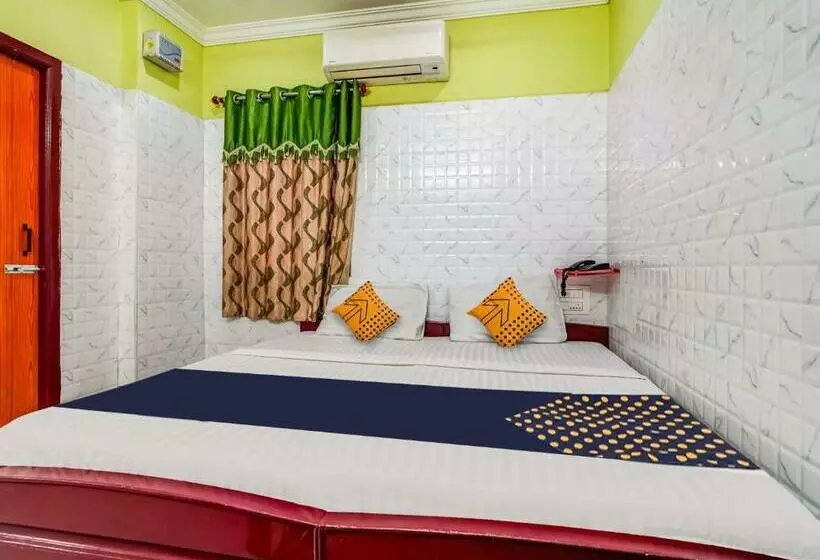Hotelli Spot On Madhavi Residency & Lodge