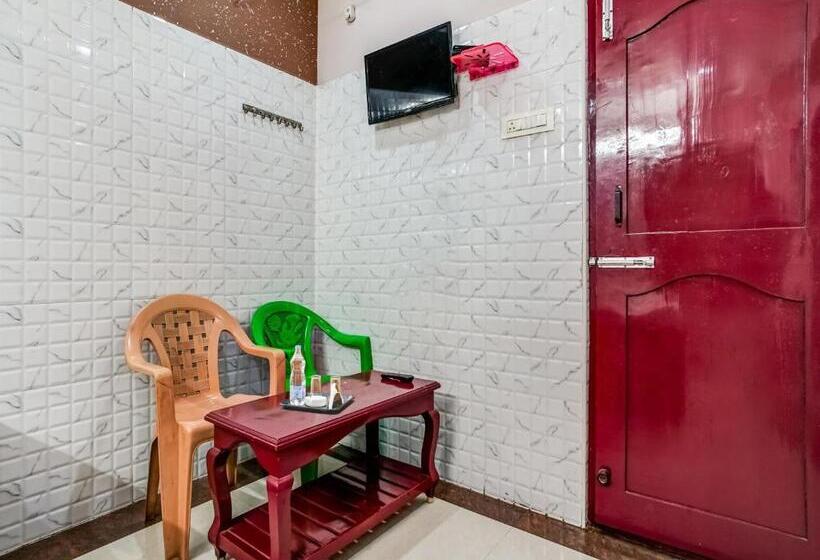 هتل Spot On Madhavi Residency & Lodge