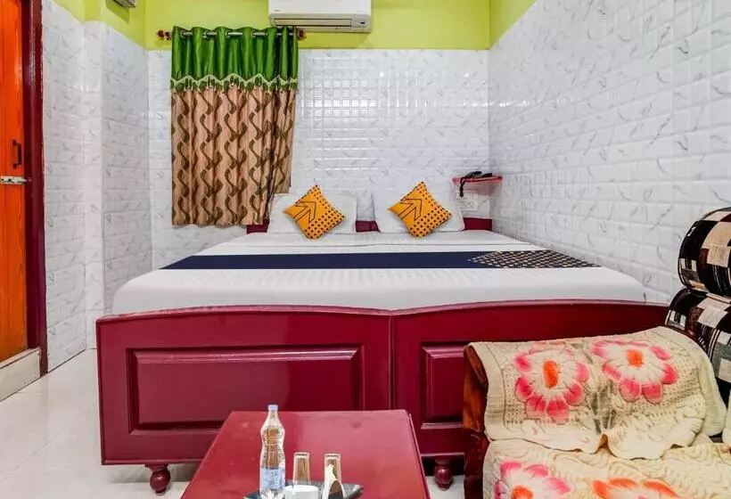 Hotelli Spot On Madhavi Residency & Lodge