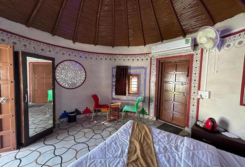 Modhera Sunrise Resort   Tents Bhungas Jungle Restaurants & Candlelight Dining