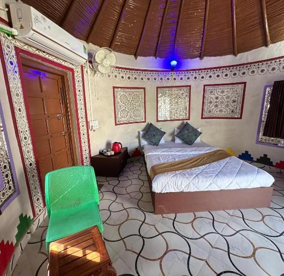 Modhera Sunrise Resort   Tents Bhungas Jungle Restaurants & Candlelight Dining