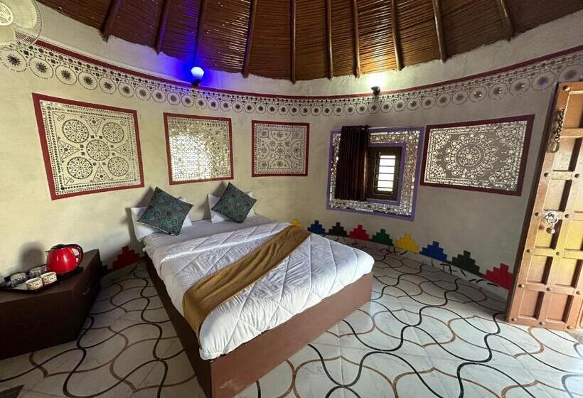 Modhera Sunrise Resort   Tents Bhungas Jungle Restaurants & Candlelight Dining