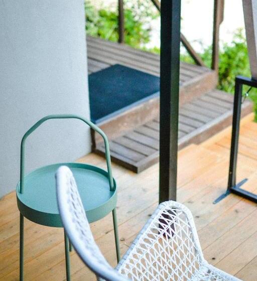 Pension 深々 Books&stay シンシンブックスアンドステイ