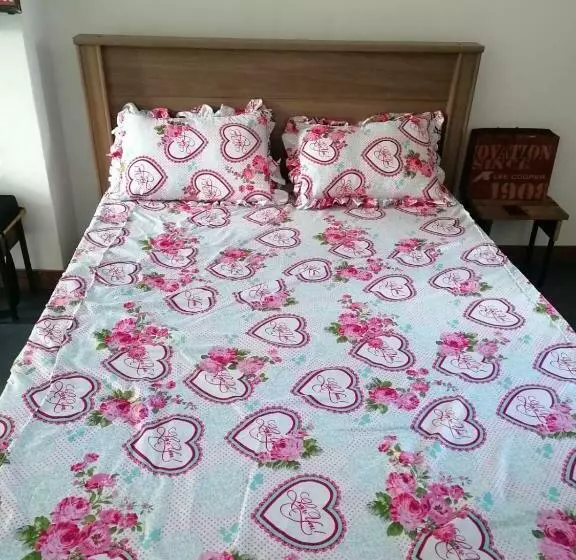 پانسیون Honey Guesthouse
