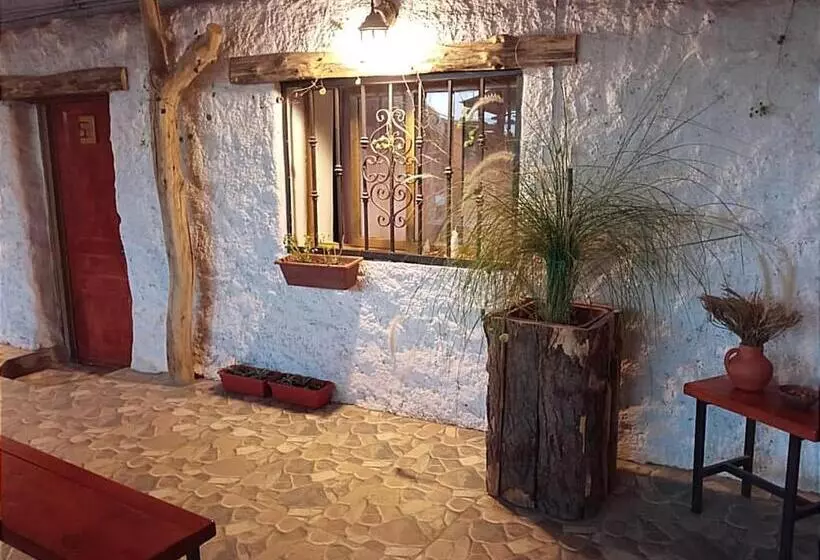 ペンション Pirca Hostal