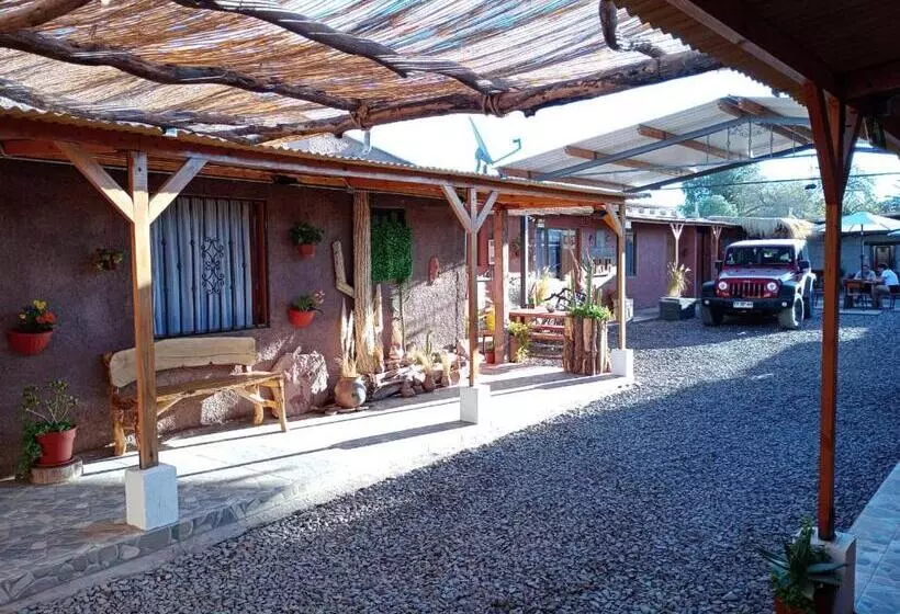 ペンション Pirca Hostal