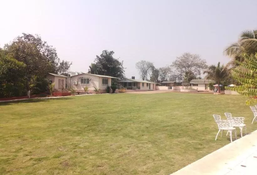 Raaj Resort