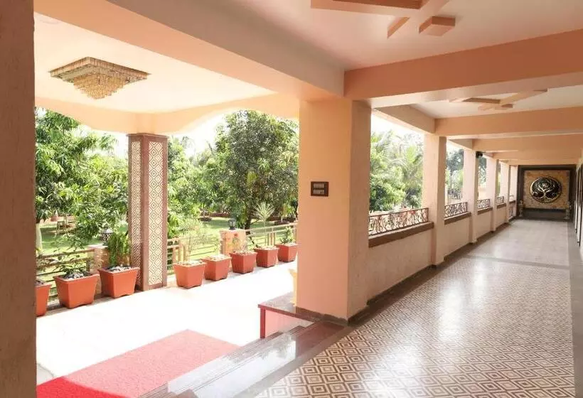 Raaj Resort
