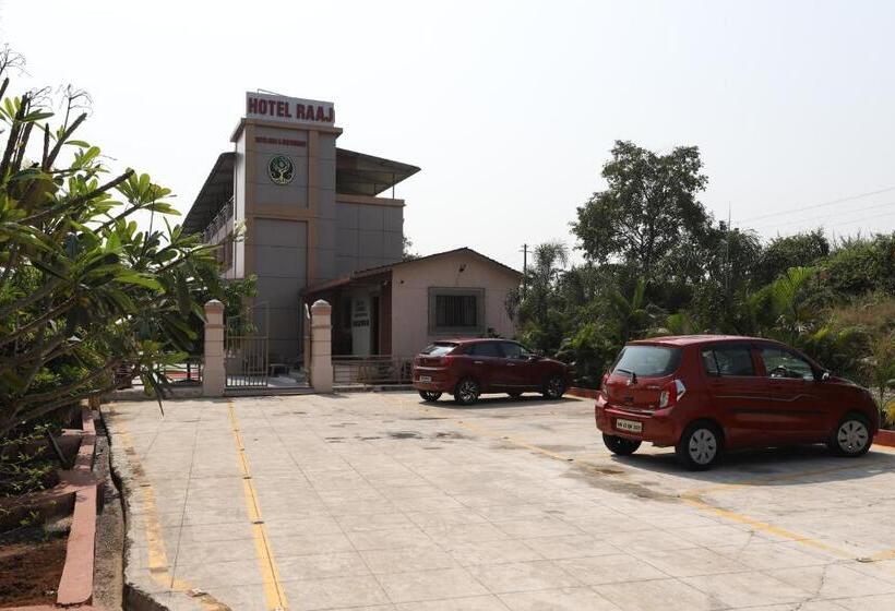 Raaj Resort