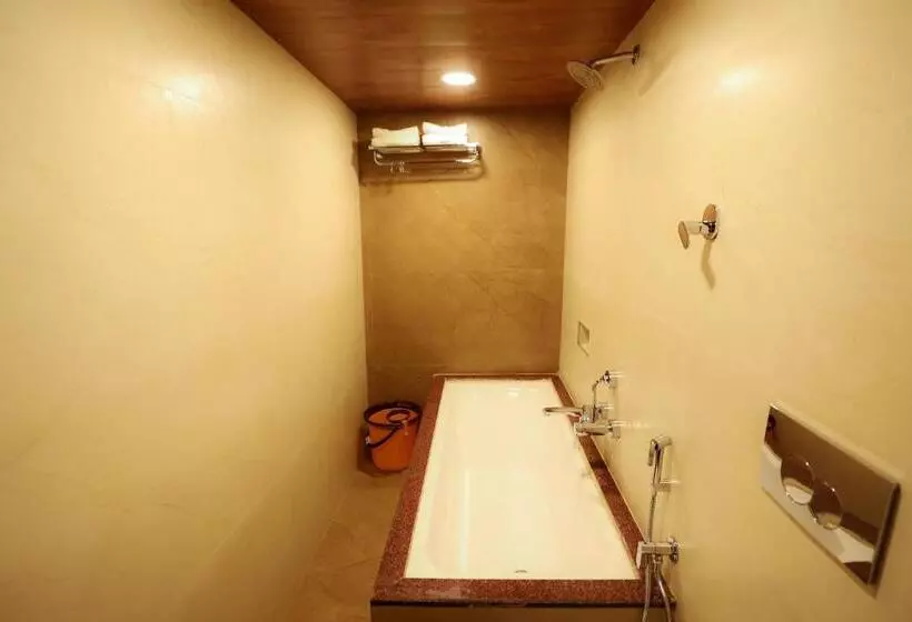 Raaj Resort