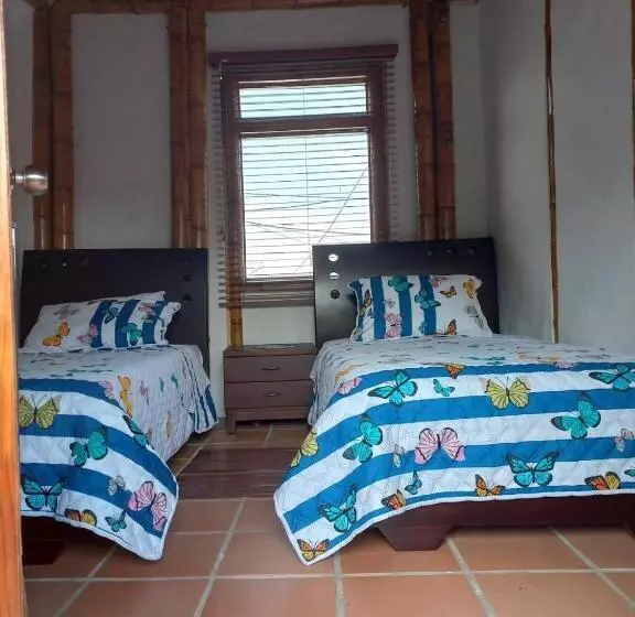 ベッドアンドブレックファースト Casa Frasser