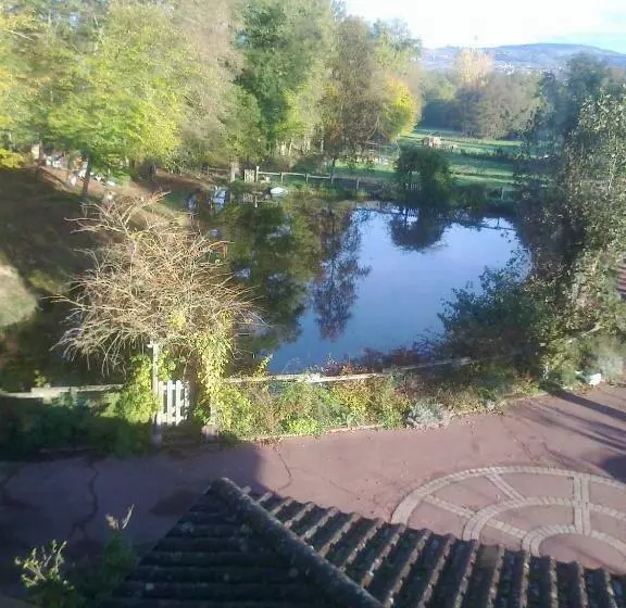 Aamiaismajoitus (B&B) Chambres Des Eaux 28 Baptistine