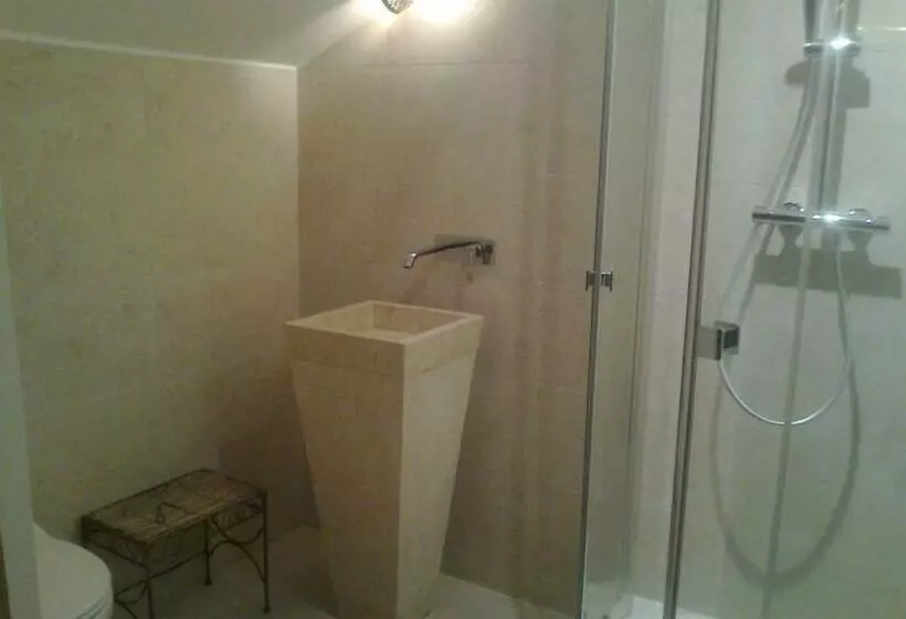 Aamiaismajoitus (B&B) Chambres Des Eaux 28 Baptistine