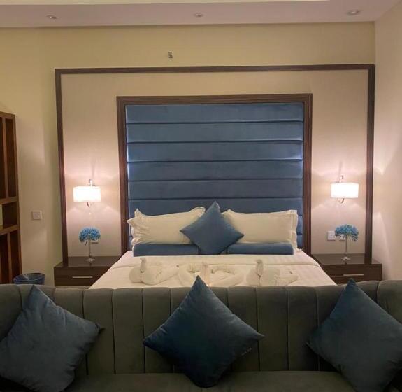 فندق القصر المطار