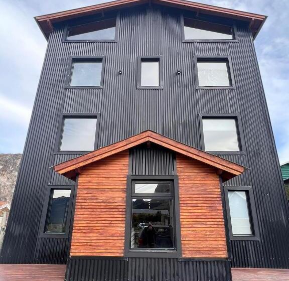 هتل Desierto Suites