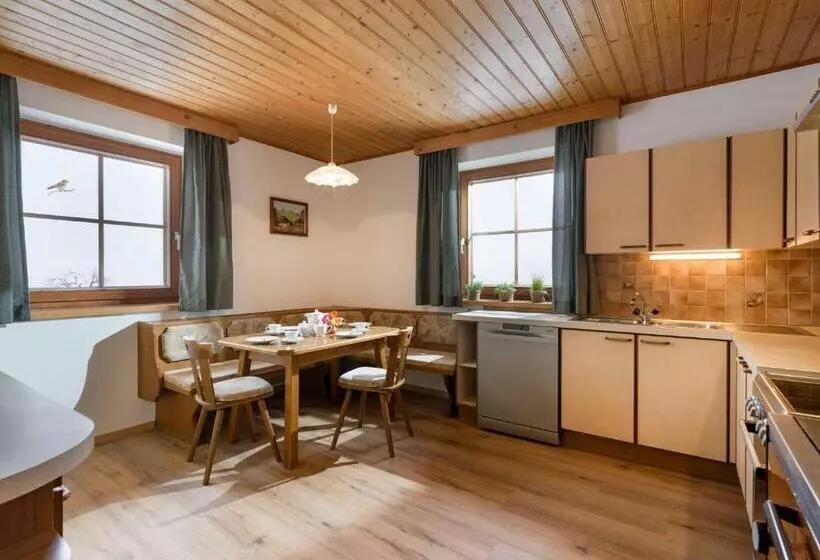 ホテル Ferienwohnung Simmern