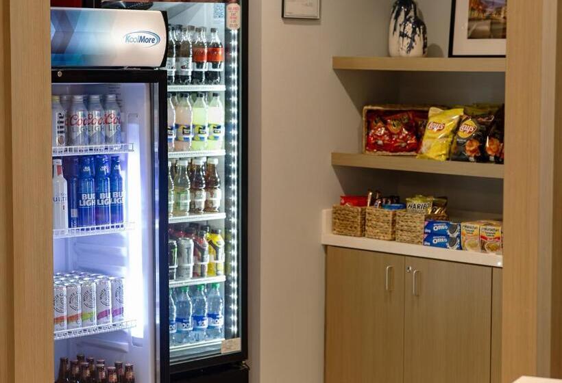 هتل Holiday Inn Express Hattiesburg West Univ Area