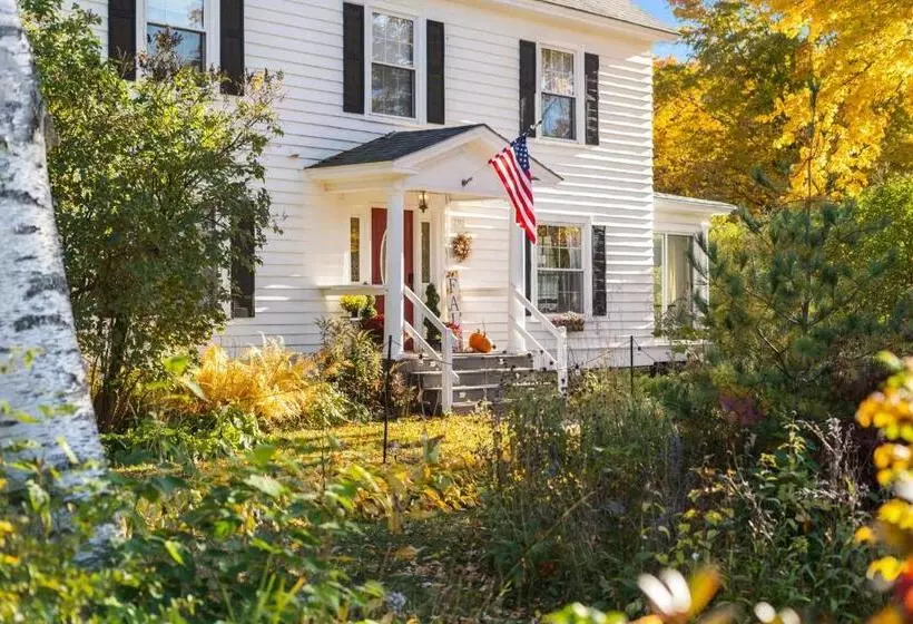 ホテル Launchpoint Lodge